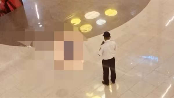 Lại nhảy lầu từ tầng 7 Trung tâm Thương mại Vạn Hạnh Mall