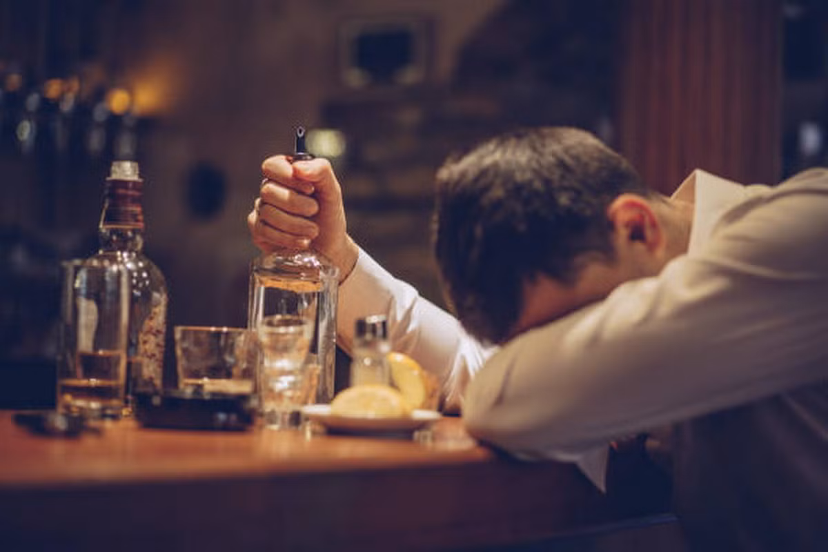 Sở Y tế Ninh Thuận thông tin kết quả điều tra nhóm người trong đoàn du khách ngộ độc rượu -0