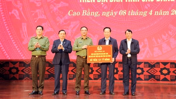 Cao Bằng phấn đấu hoàn thành vượt mức xóa nhà tạm, nhà dột nát