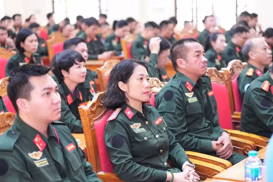 Chia sẻ kinh nghiệm thực tiễn hoạt động gìn giữ hòa bình -0
