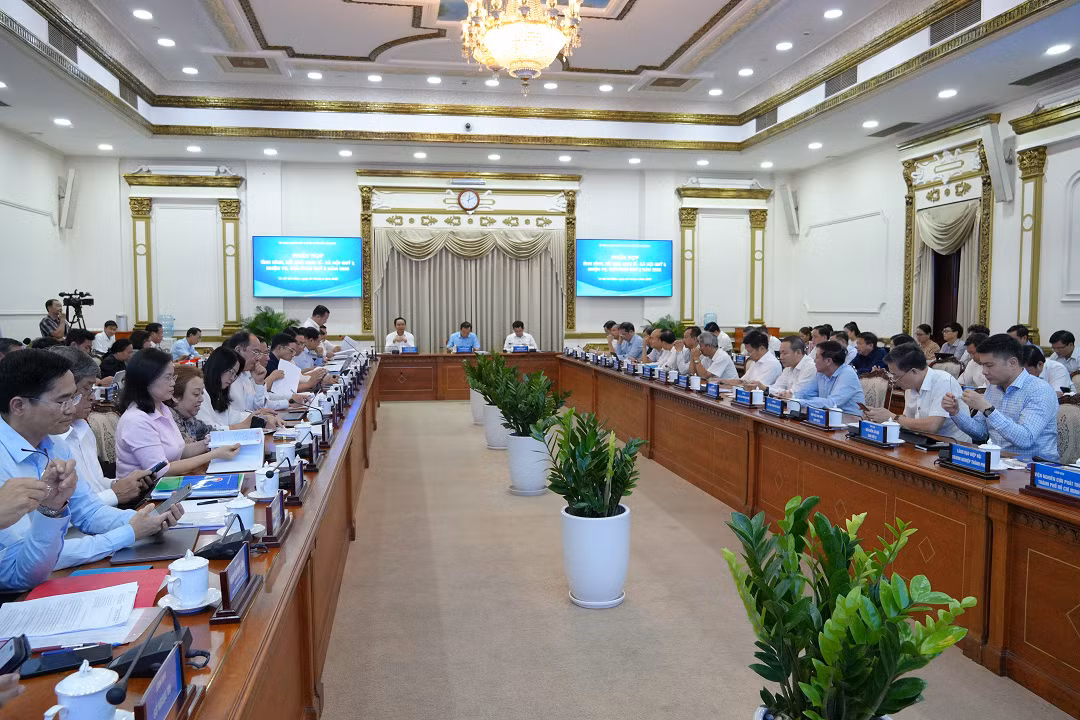 TP Hồ Chí Minh: GRDP tăng cao nhất kể từ năm 2020, nhưng giải ngân vốn đầu tư công thấp -0