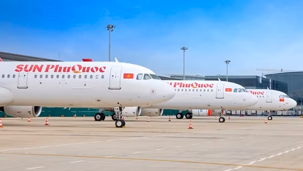 Cục Hàng không Việt Nam trao Giấy chứng nhận phê chuẩn Tổ chức Bảo dưỡng cho Sun PhuQuoc Airways