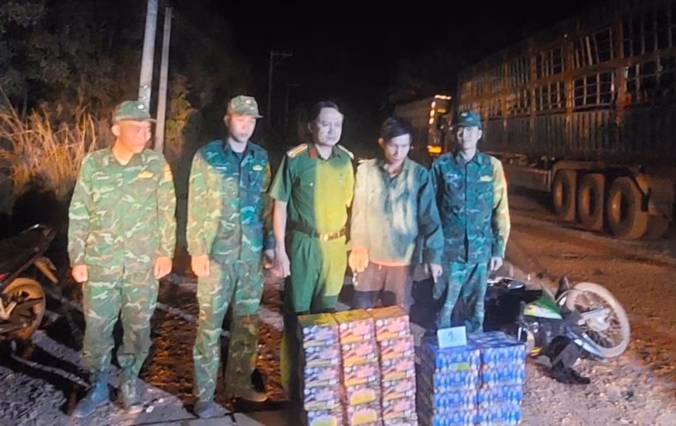 Quyết liệt trấn áp tội phạm mua bán, vận chuyển pháo dịp cuối năm -0