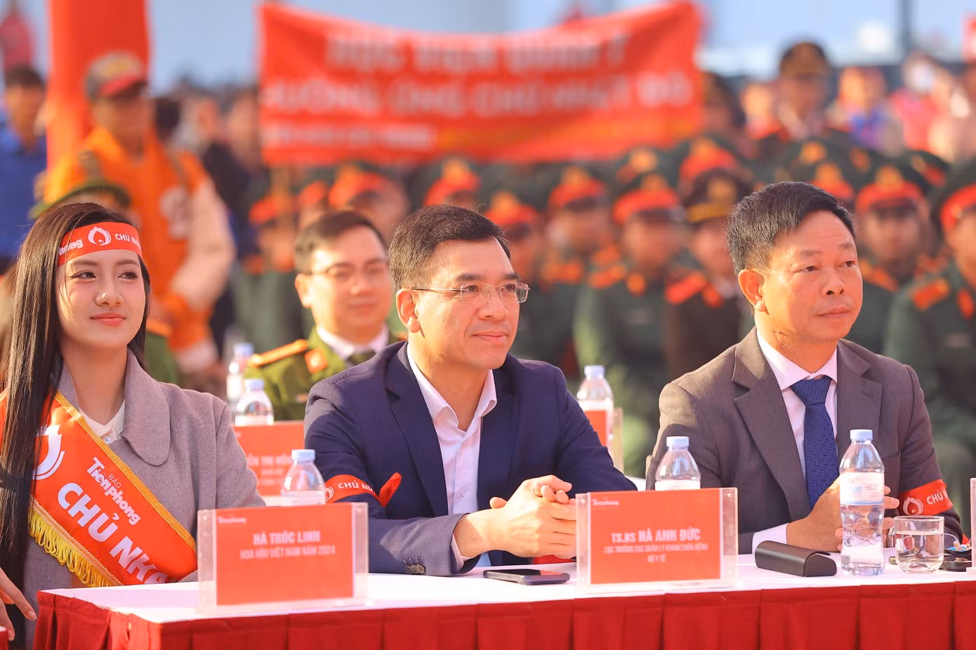 Hàng nghìn người hiến máu trong chương trình 