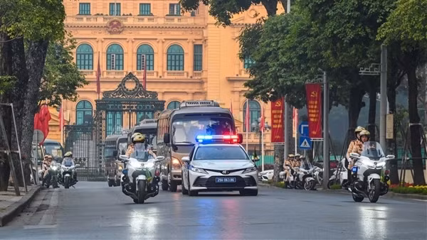 CSGT Hà Nội bảo đảm tuyệt đối an toàn giao thông trên các tuyến đường “Ba nhất”