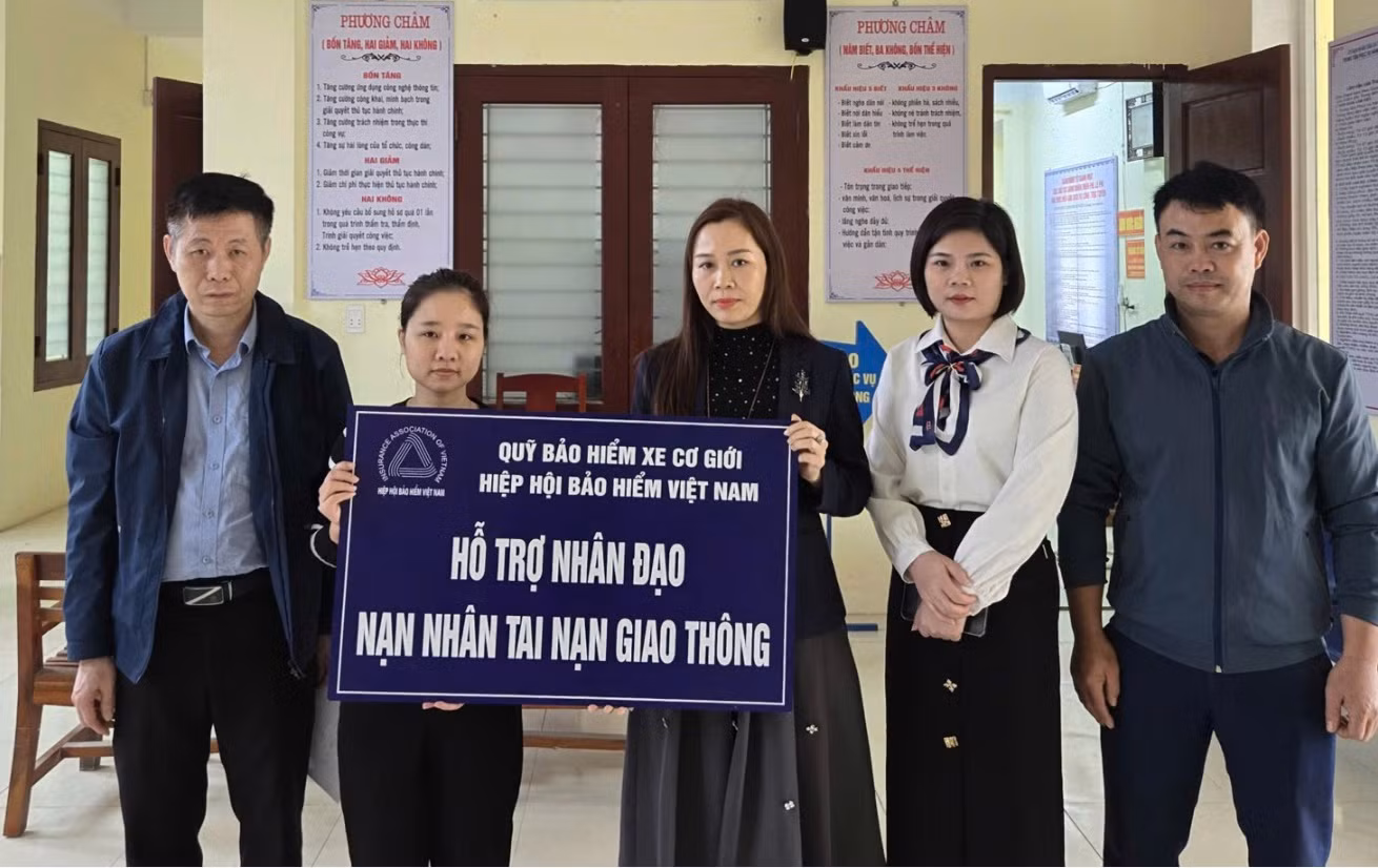 Chung tay xoa dịu nỗi đau sau tai nạn giao thông -0