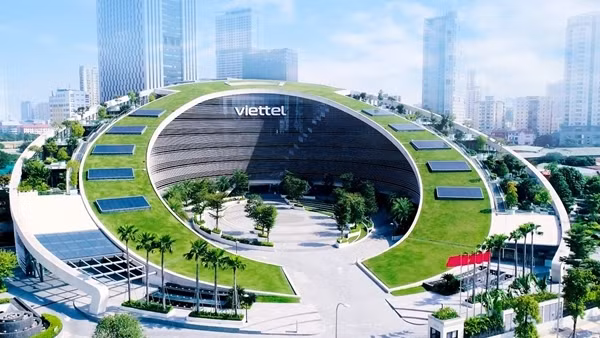 Viettel thu về kỷ lục 220 nghìn tỷ năm 2025