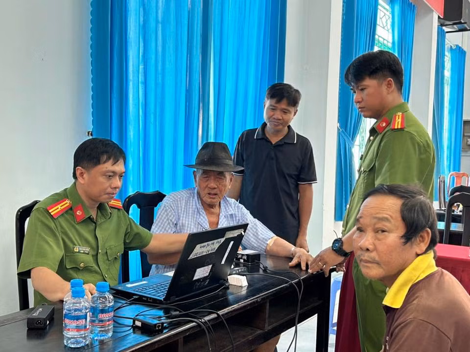 Công an TP Hồ Chí Minh thu nhận mẫu ADN cho thân nhân các Liệt sĩ chưa xác định danh tính -2