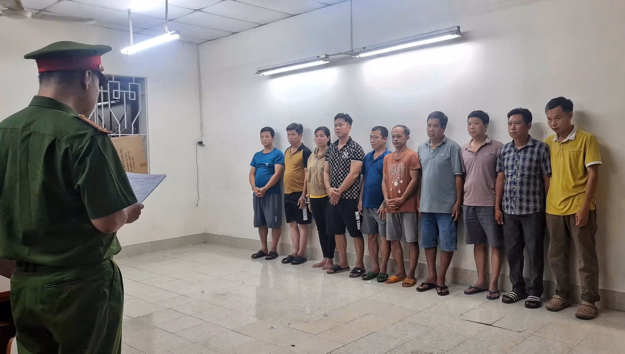 Triệt xóa đường dây mua bán, tàng trữ vũ khí quân dụng quy mô lớn -1