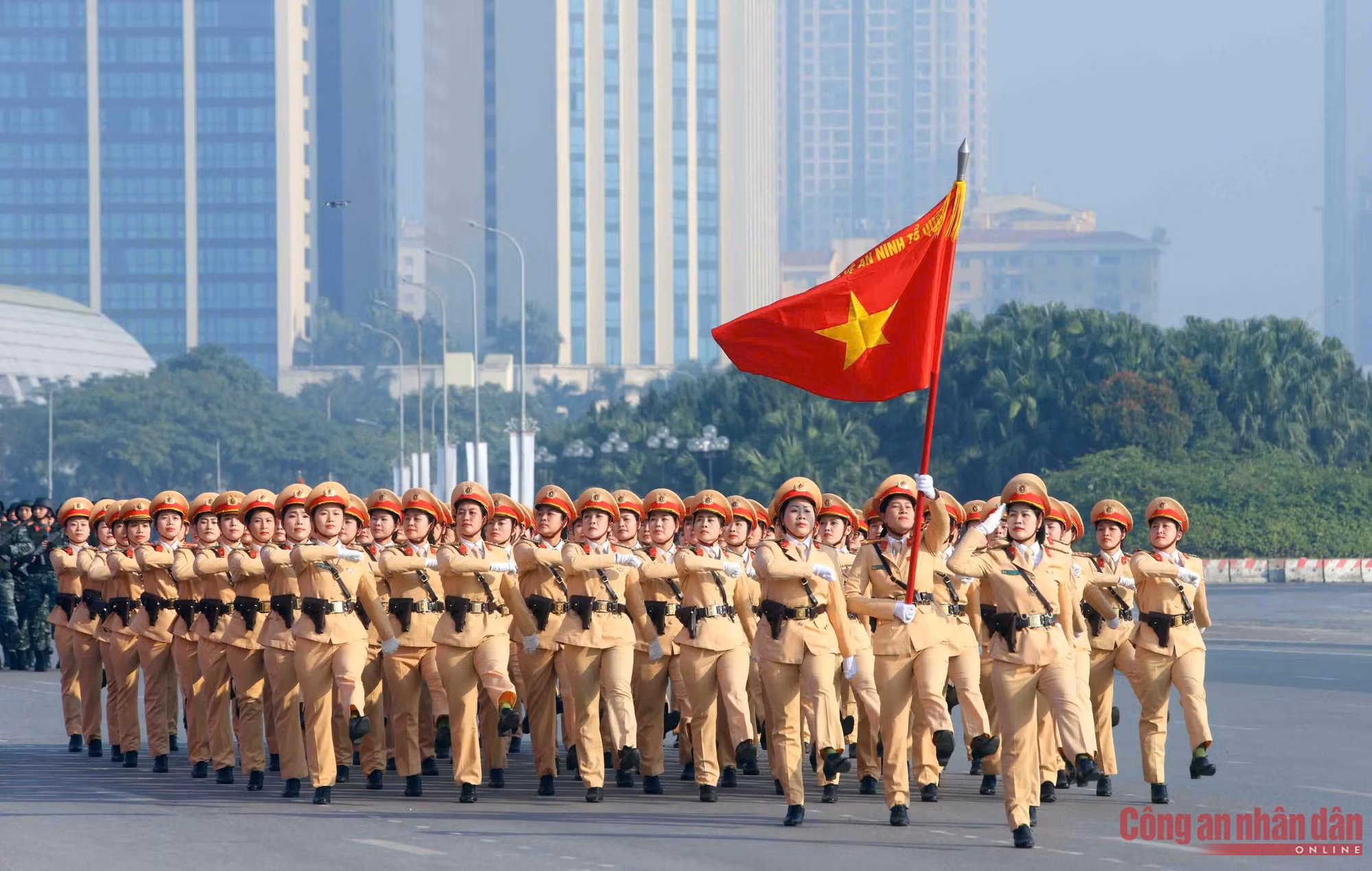Những khoảnh khắc ấn tượng tại Lễ xuất quân và diễn tập các phương án bảo vệ Đại hội XIV của Đảng -4