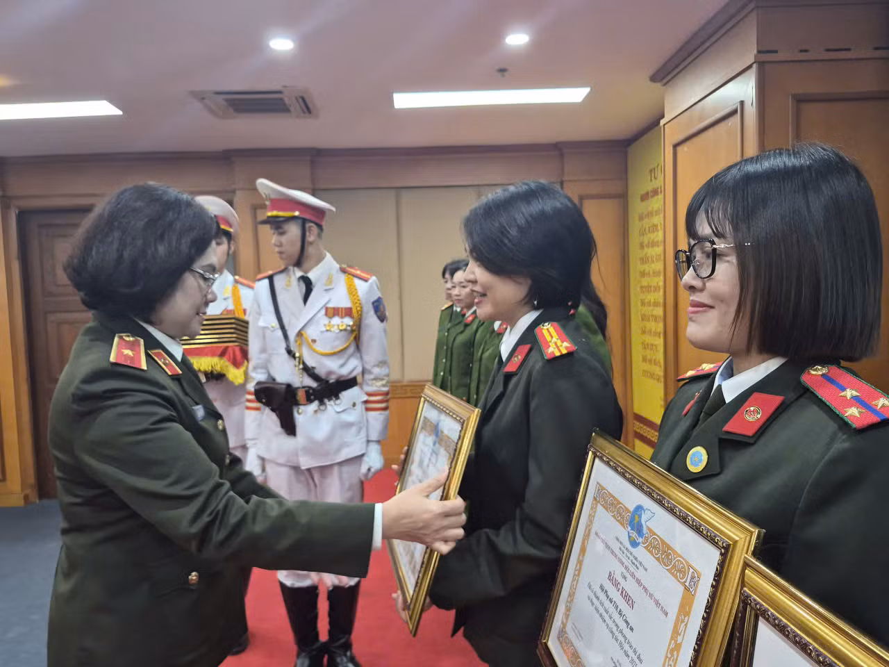Công tác Hội và phong trào Phụ nữ CAND hướng mạnh về cơ sở, gắn với xây dựng&nbsp;thế trận lòng dân vững chắc -0