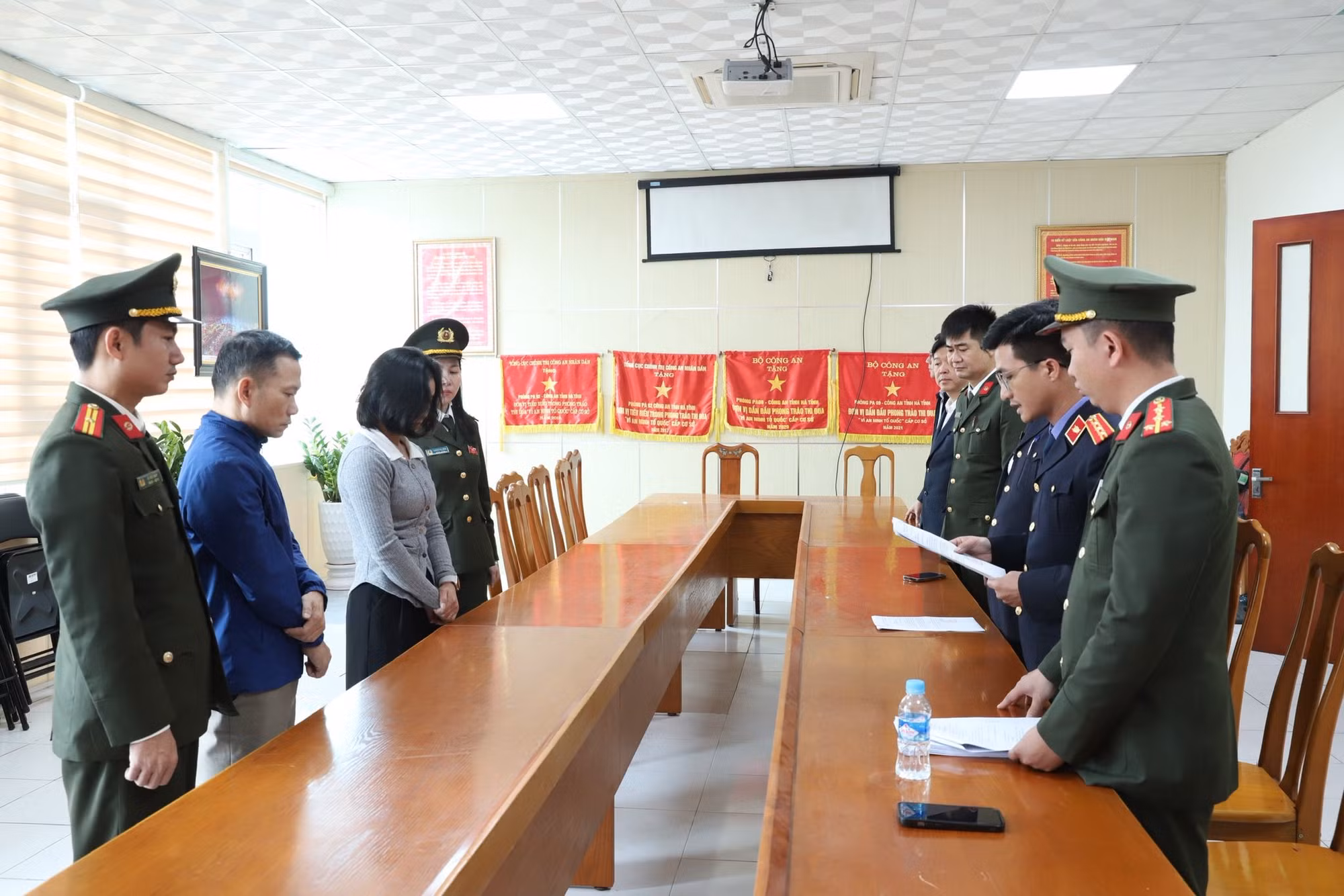Nữ Giám đốc Trung tâm Huấn luyện - Thi đấu TDTT Hà Tĩnh bị bắt -0