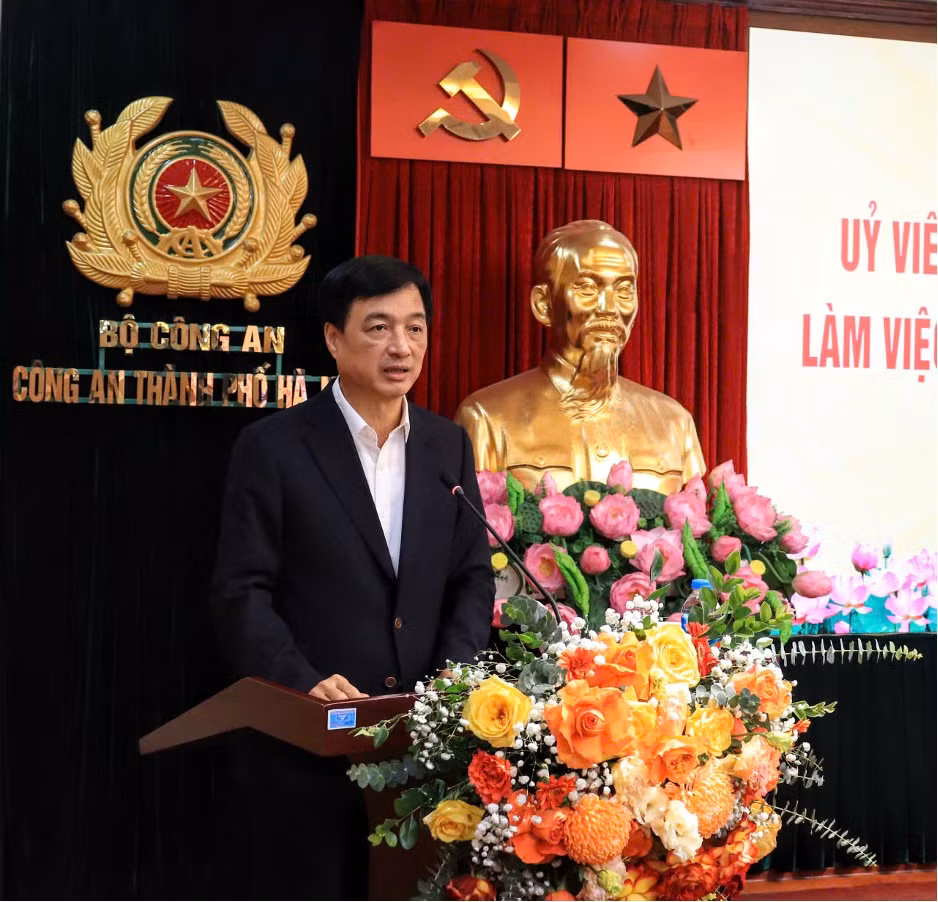 Bí thư Thành ủy Hà Nội làm việc với Đảng ủy Công an thành phố Hà Nội -0