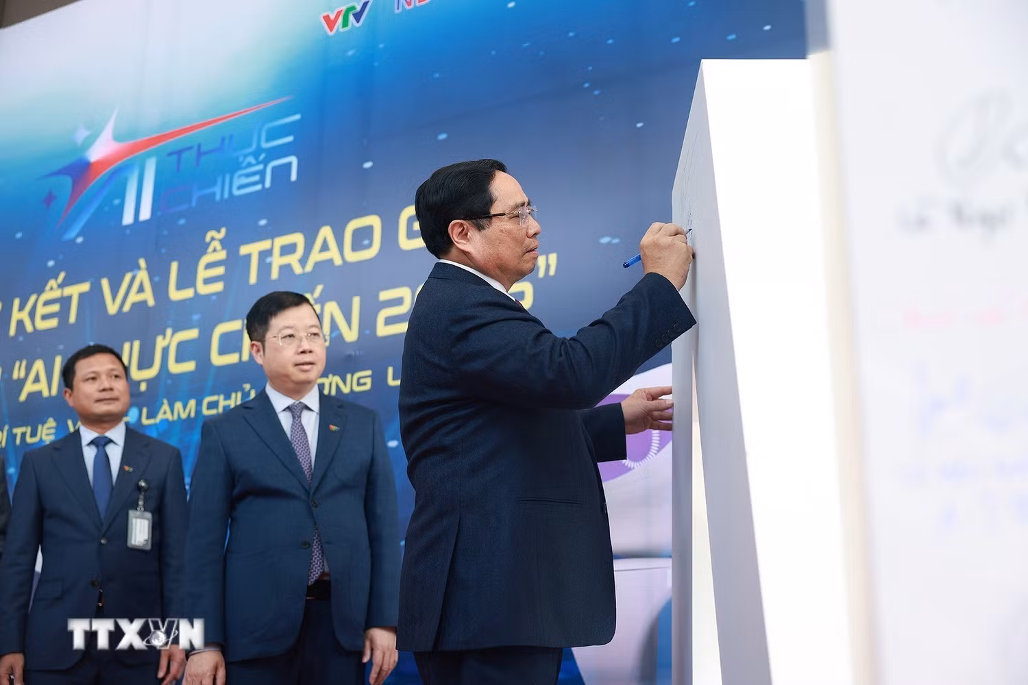 Thủ tướng: VTV thông tin kịp thời, chất lượng nâng cao, chuyển đổi tích cực -2