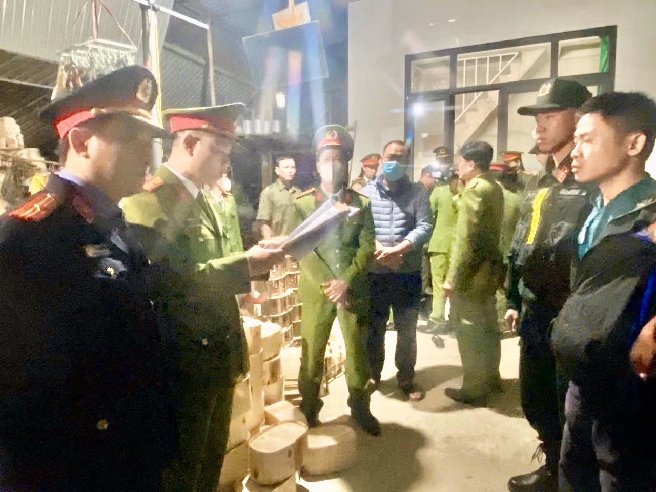 Khởi tố, bắt tạm giam người chiếm giữ gần 500 triệu đồng do chuyển nhầm -0