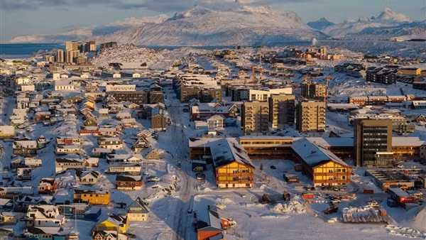 Châu Âu phản ứng dữ dội trước "tối hậu thư" của Mỹ về Greenland