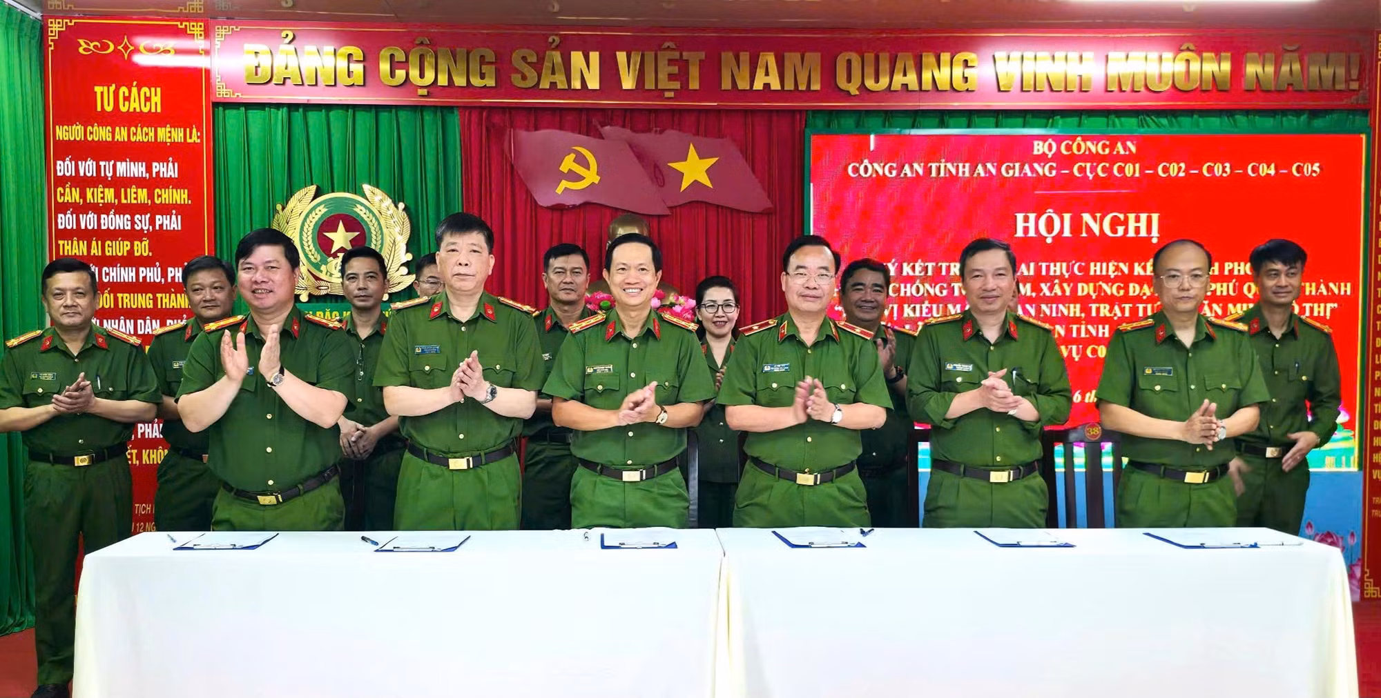 Ký kết kế hoạch phối hợp xây dựng đặc khu Phú Quốc thành 