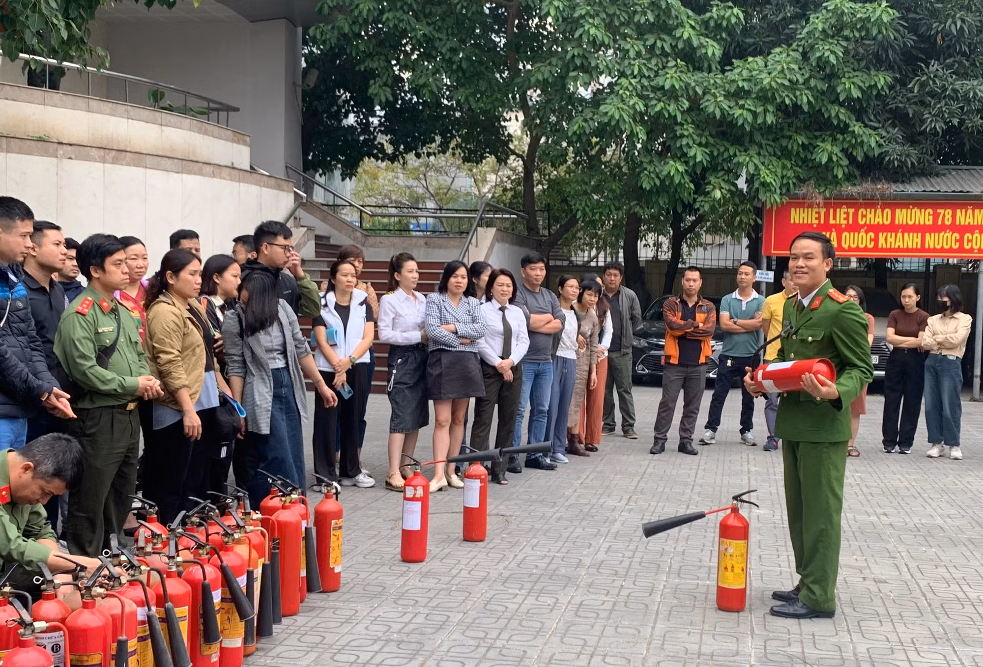 Cục Truyền thông CAND tập huấn nghiệp vụ phòng cháy chữa cháy và cứu nạn, cứu hộ -1
