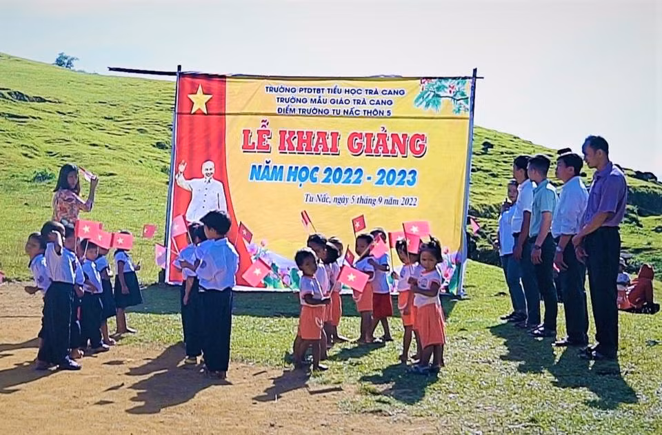 Từ xúc động đến hành động -0