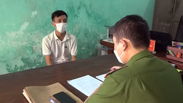 “Sổ đỏ” giả trong cơn “sốt đất” thật