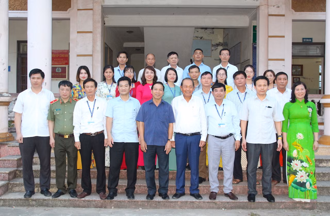 San sẻ yêu thương, giúp học sinh nghèo Nam Định vượt khó -0