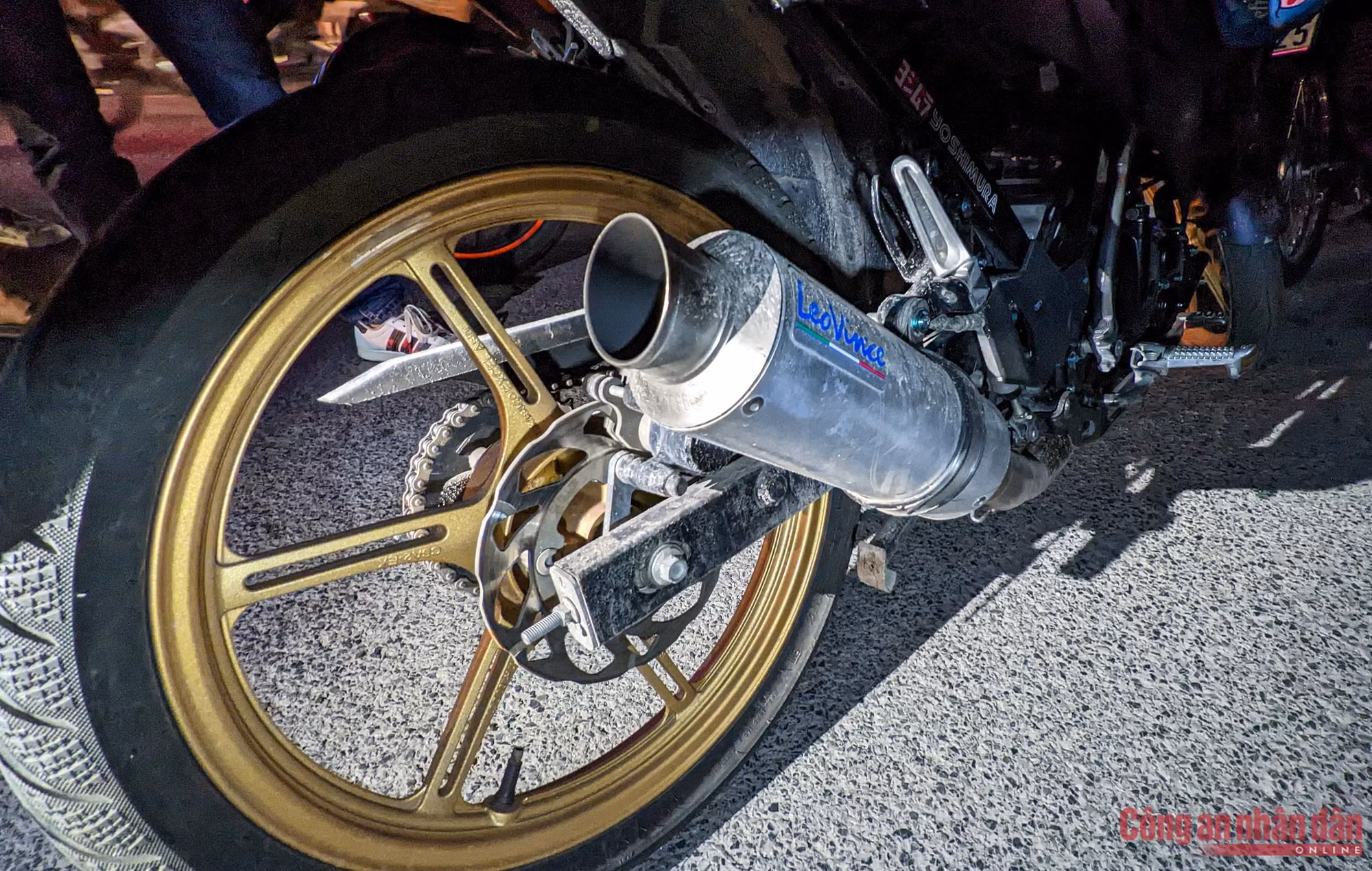 Đêm Trung thu không ngủ của Cảnh sát 141 hóa trang -5
