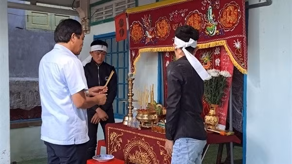 1 người tử vong, 4 người hôn mê do ngạt khí độc dưới hầm tàu cá