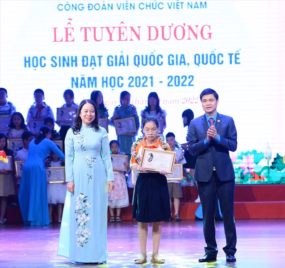45b44c090acdce9397dc.jpg -0