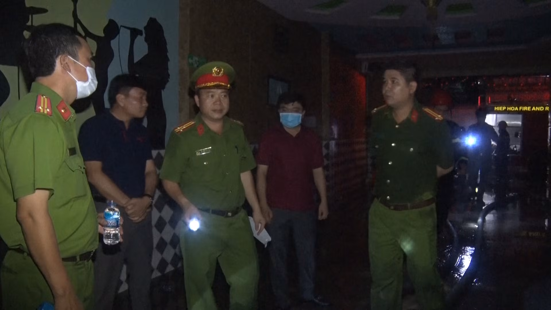 Cháy quán karaoke tại Đồng Nai -0