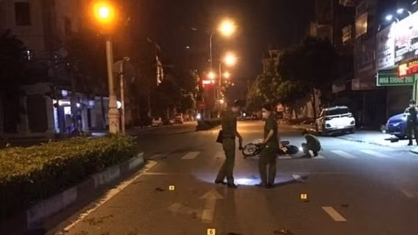 Cầm hung khí rượt đuổi, gây tai nạn làm 3 người thương vong