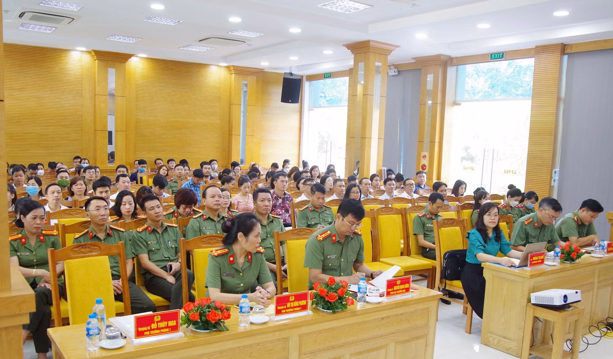 Nâng cao trách nhiệm bảo vệ môi trường cho CBCS trong các doanh nghiệp Công an. -0