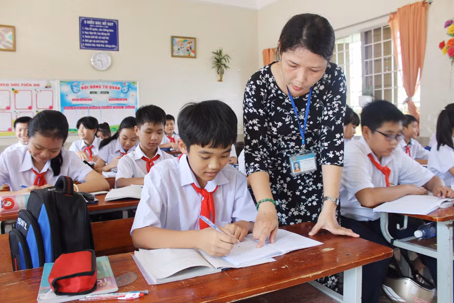 minh-hoa--giao-vien-thcs-.jpeg -0