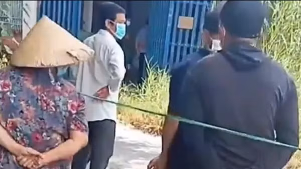 Nghiện rượu, con trai sát hại mẹ ruột