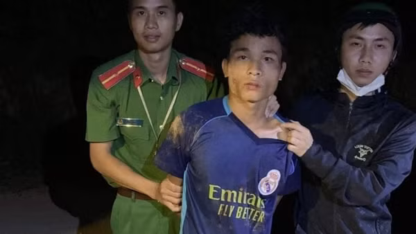 Người dân cảm ơn Công an đã đội mưa bắt tên trộm