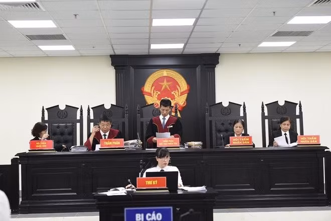 41 năm tù trong vụ “chi gần 60 tỷ đồng để… chạy án” -0