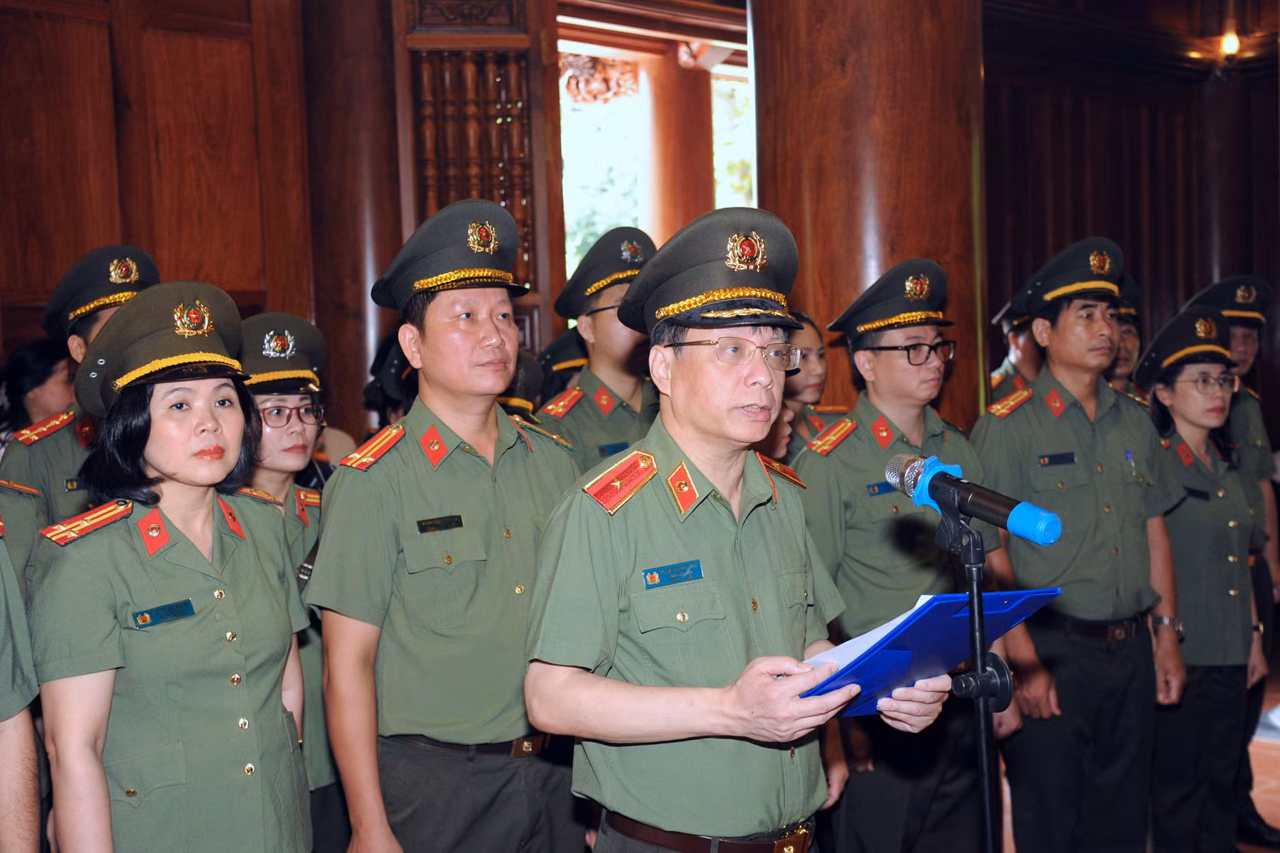 Báo CAND về Khu di tích Kim Liên dâng hương, báo công với Bác -0