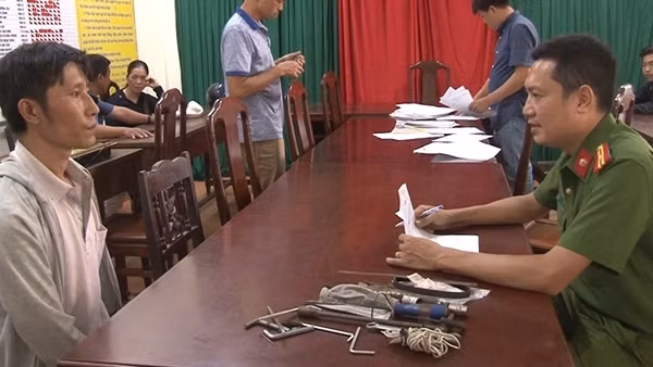 Thấy gì qua hàng loạt vụ trộm đột nhập các cửa hàng, ki ốt