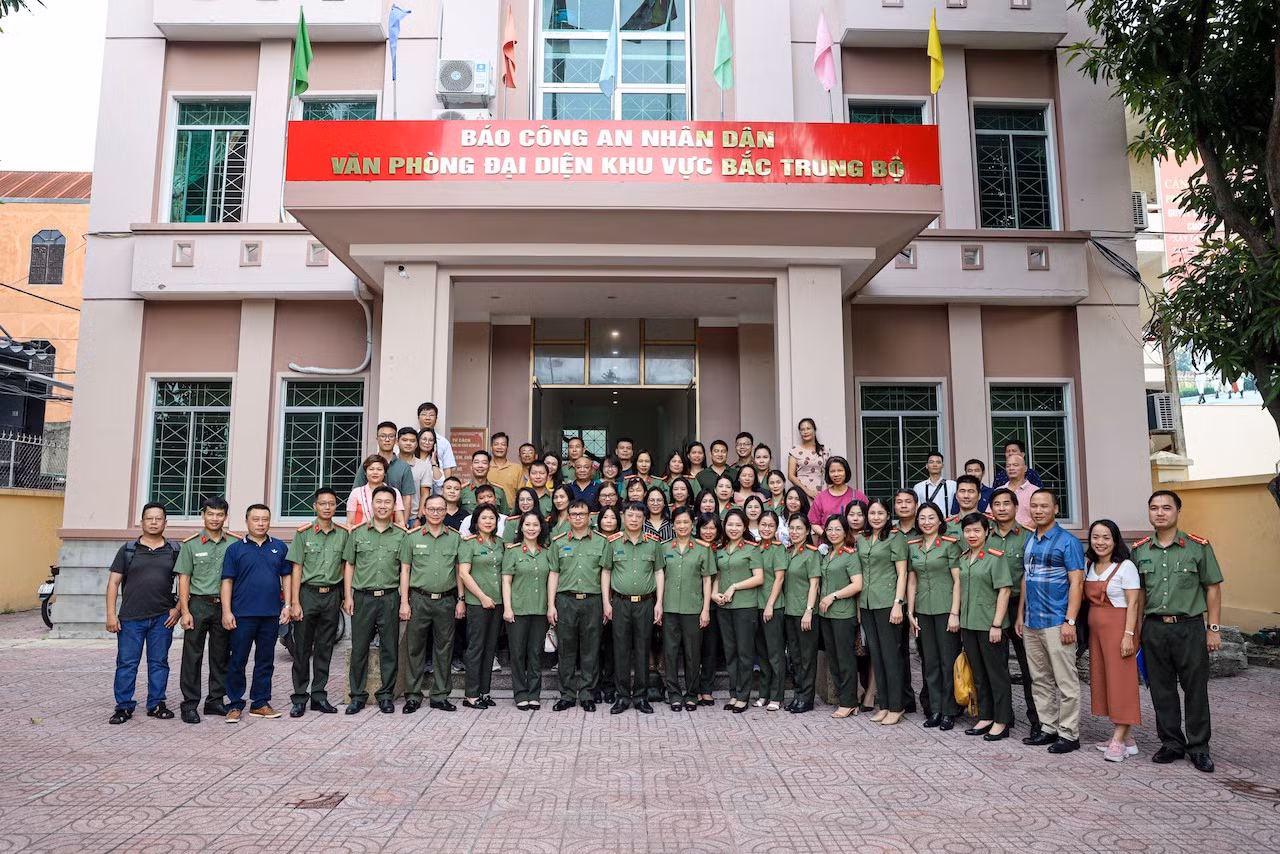 Báo CAND về Khu di tích Kim Liên dâng hương, báo công với Bác -0