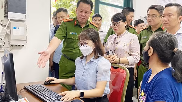 Kiểm tra, khảo sát công tác triển khai Đề án 06 trên địa bàn quận Hoàn Kiếm
