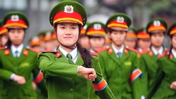 Thông báo tuyển dụng vào CAND