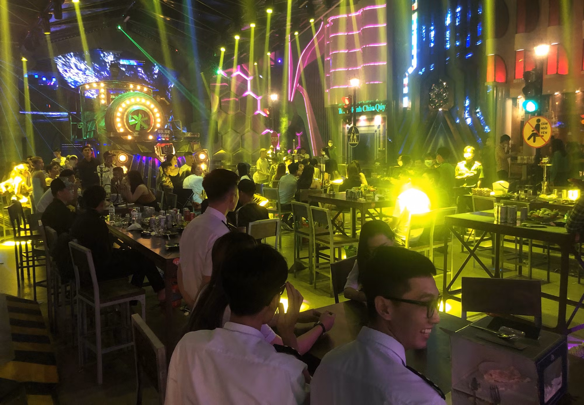 Lại phát hiện nhiều đối tượng sử dụng ma túy trong Beer Club Tiktok ở Cà Mau -0
