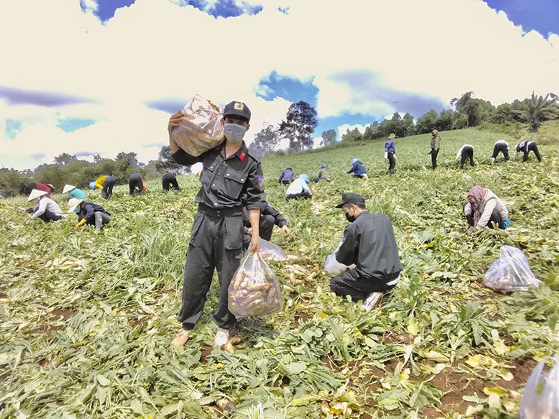 Đắk Nông: Triệu phần quà, chia sẻ yêu thương -0