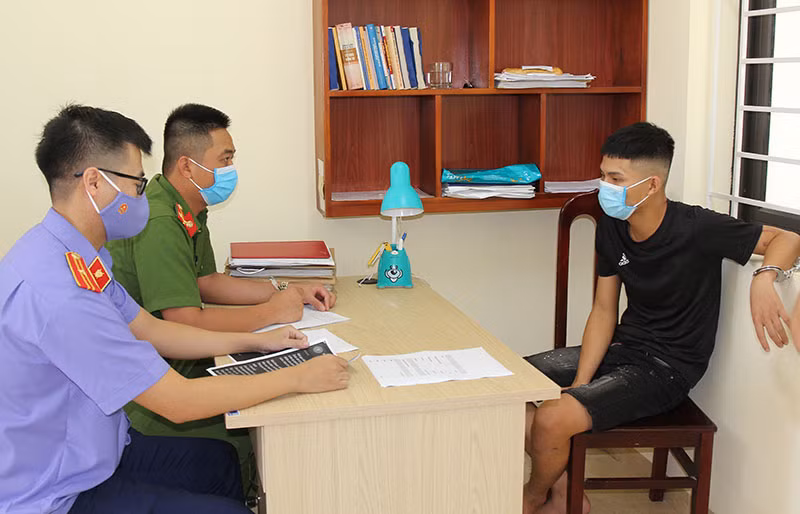 Lập trang “Gái gọi Đồng Văn” để môi giới mại dâm -0
