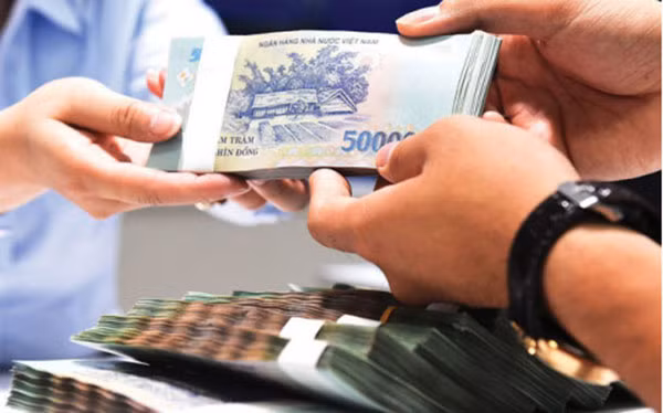 Vẫn mắn đẻ trong giãn cách -0