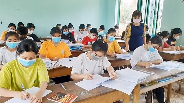 Phú Yên nỗ lực khắc phục tình trạng thiếu giáo viên trong năm học mới