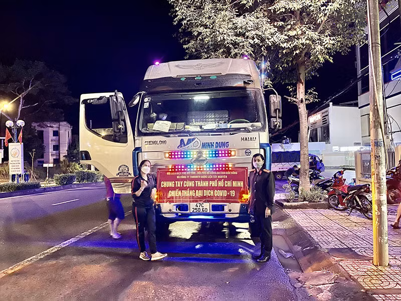 Đắk Nông: Triệu phần quà, chia sẻ yêu thương -0