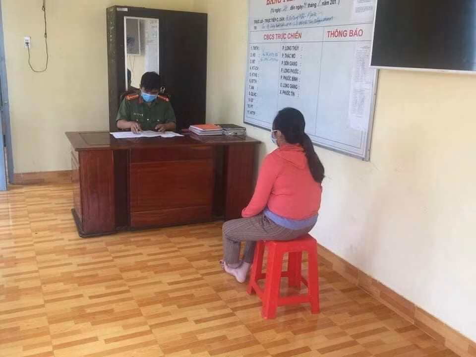 Bị phạt 7,5 triệu đồng vì tự bịa câu chuyện thông chốt kiểm dịch -0