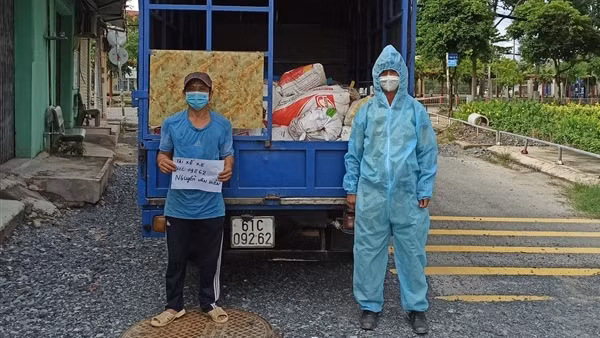 Phát hiện xe tải chở 700 con gà chết từ Tây Ninh về TP Hồ Chí Minh tiêu thụ