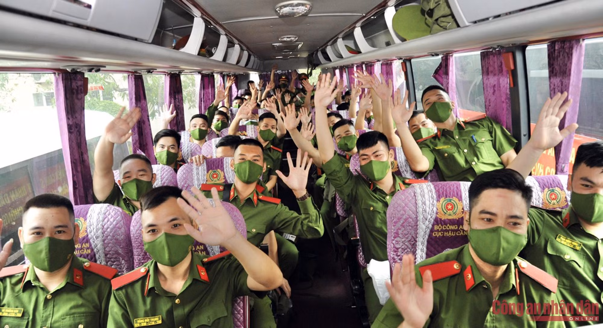 Không thể phủ mờ sứ mệnh thiêng liêng của lực lượng vũ trang trong cuộc chiến chống COVID-19 -0