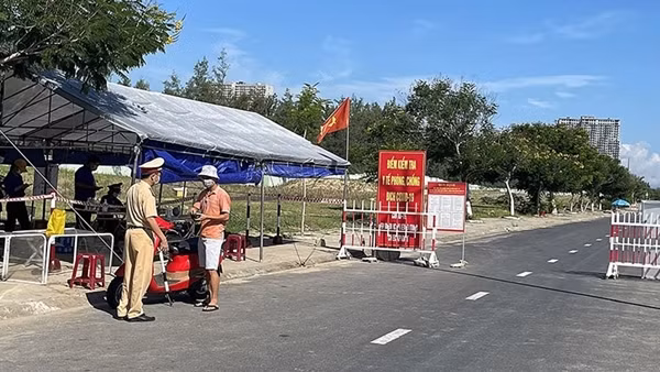 Tiếp tục quan tâm, nâng cao năng lực chuyên môn cán bộ Công an cơ sở ảnh 8